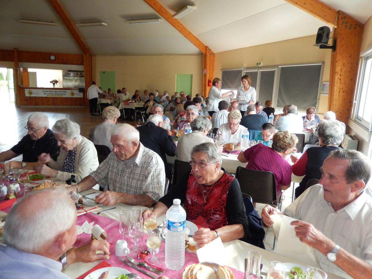 Repas annuel des adhérents de St Ouen en Belin